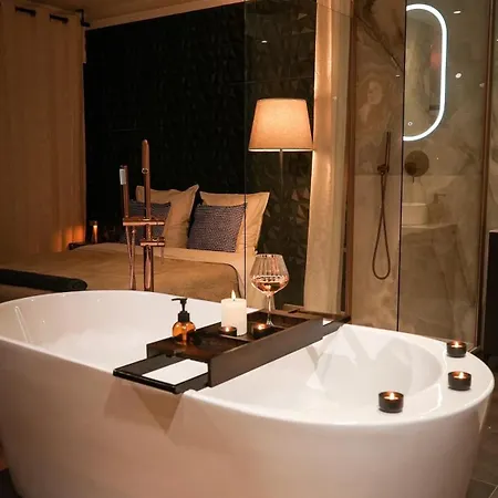 Lux * Cannes