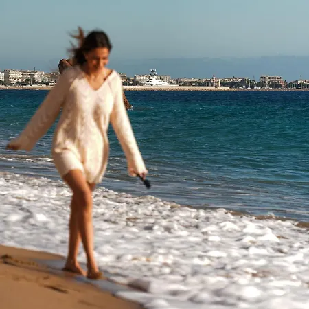 Lux * Cannes